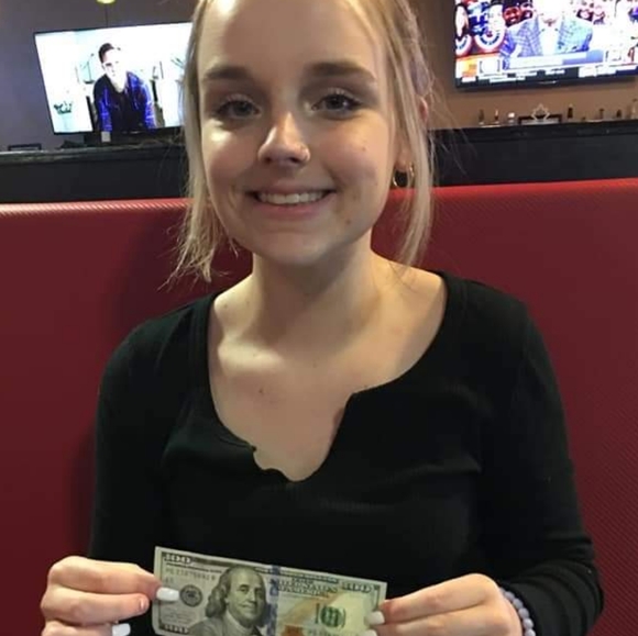 The reason for my closet & a peek into my 🌍 - Picture 3 of 16